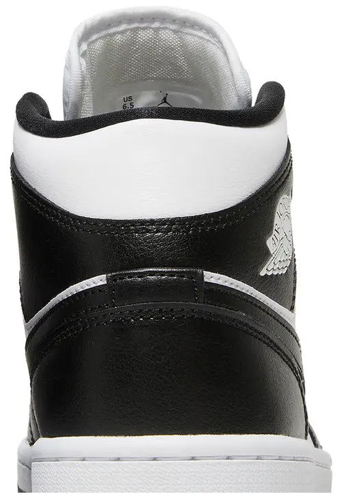 Air Jordan 1 Mid ‘Panda’