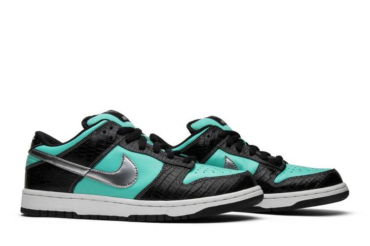 SB Dunk Low Diamond Supply Co x Tiffany