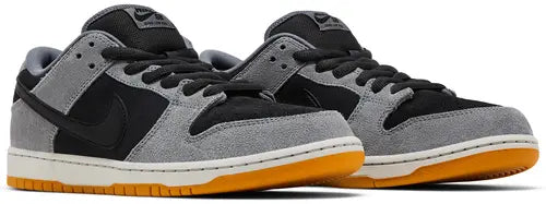 Nike SB Dunk Low 'Dark Smoke Grey'