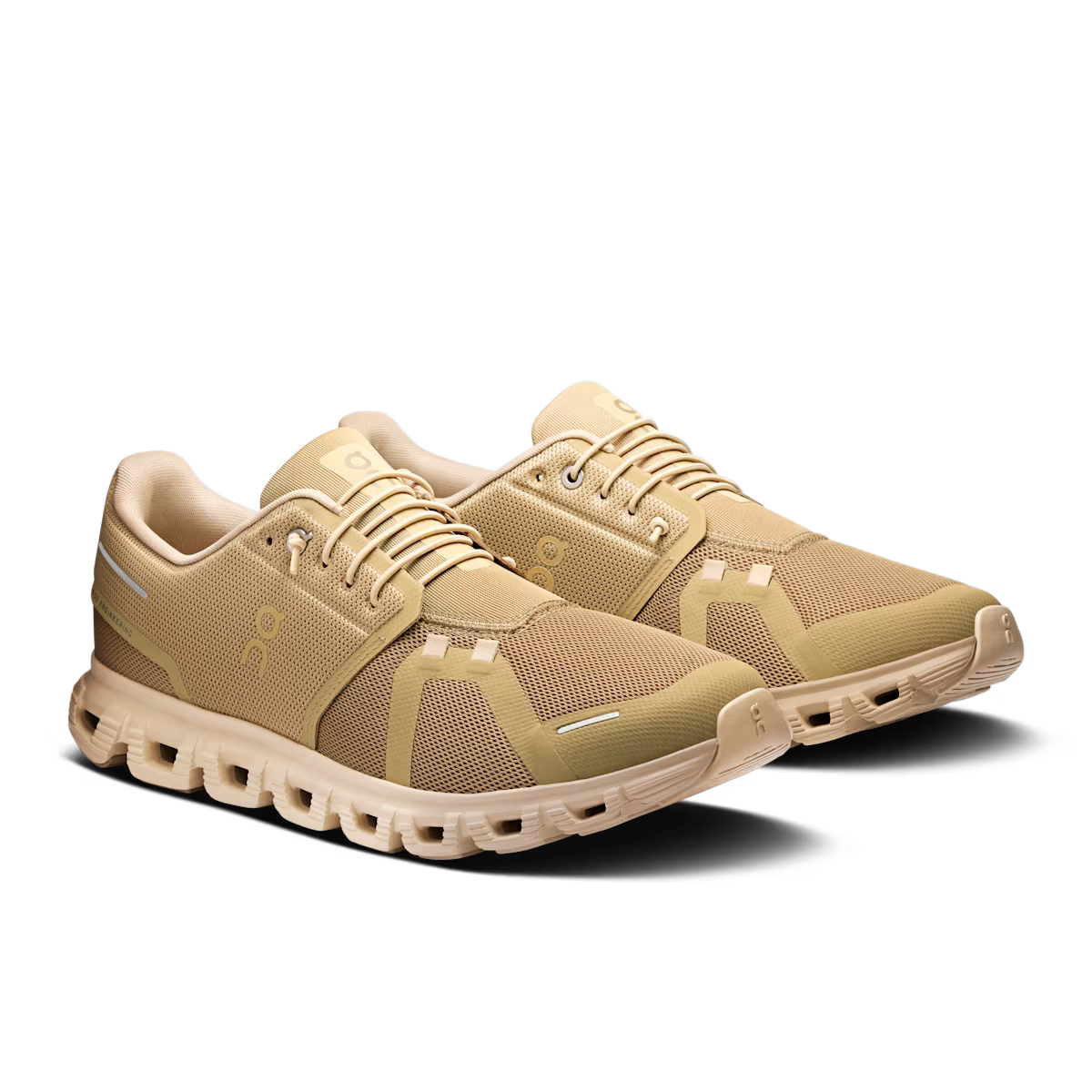 On Running Cloud 6 'Chai Sand'