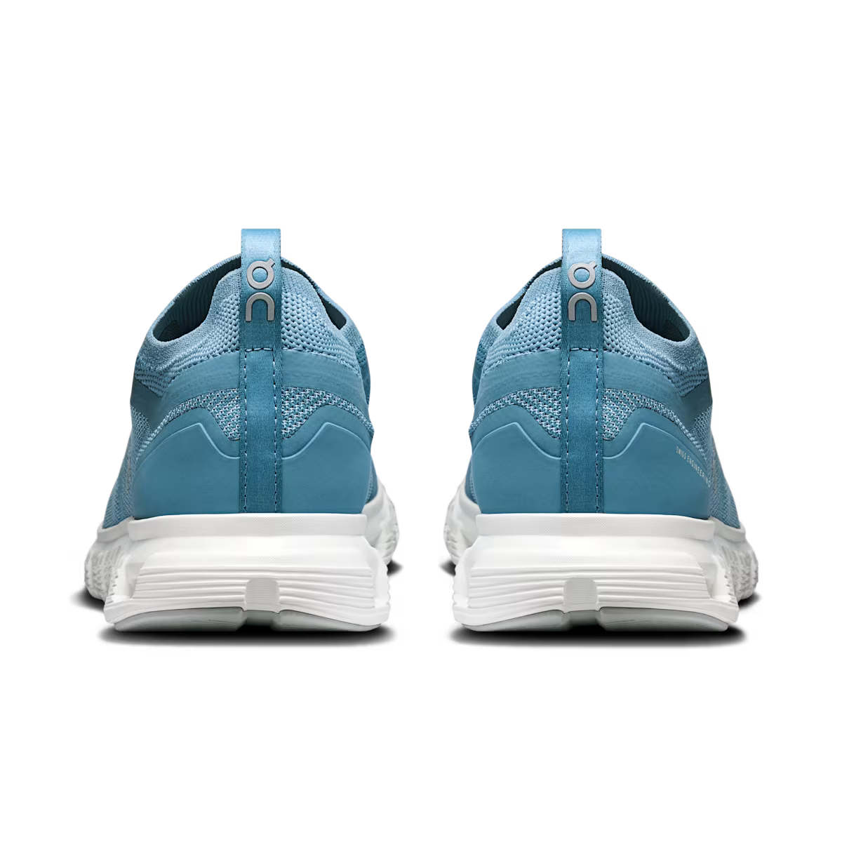On Running Cloud 6 Versa 'Dust White'