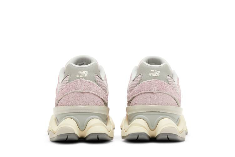 New Balance 9060 'December Sky'
