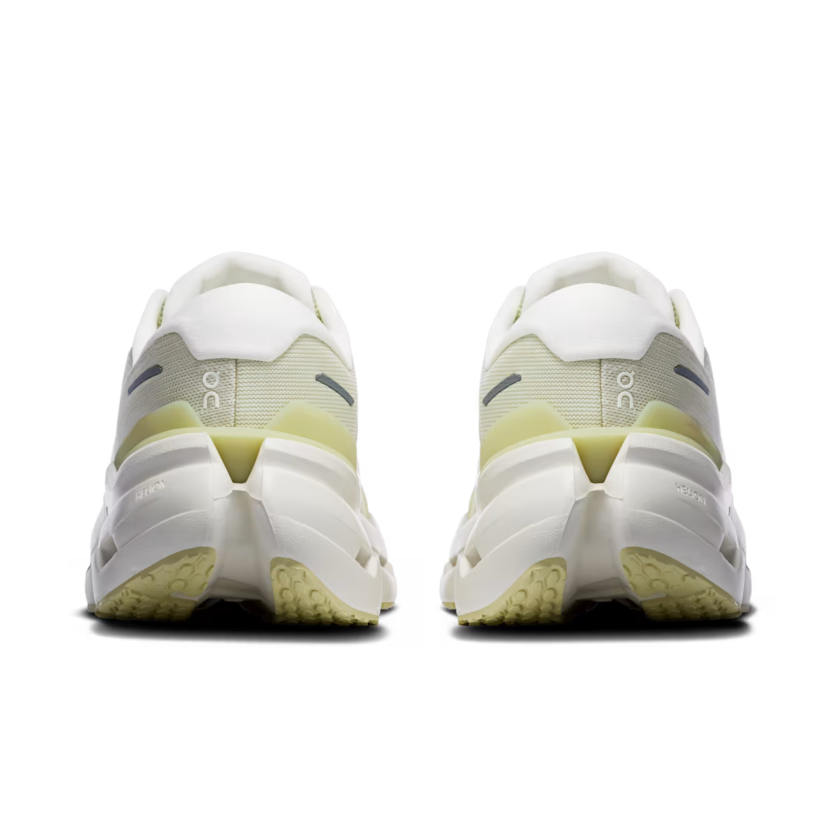 On Running Cloudrunner 3 'Seedling Ivory'