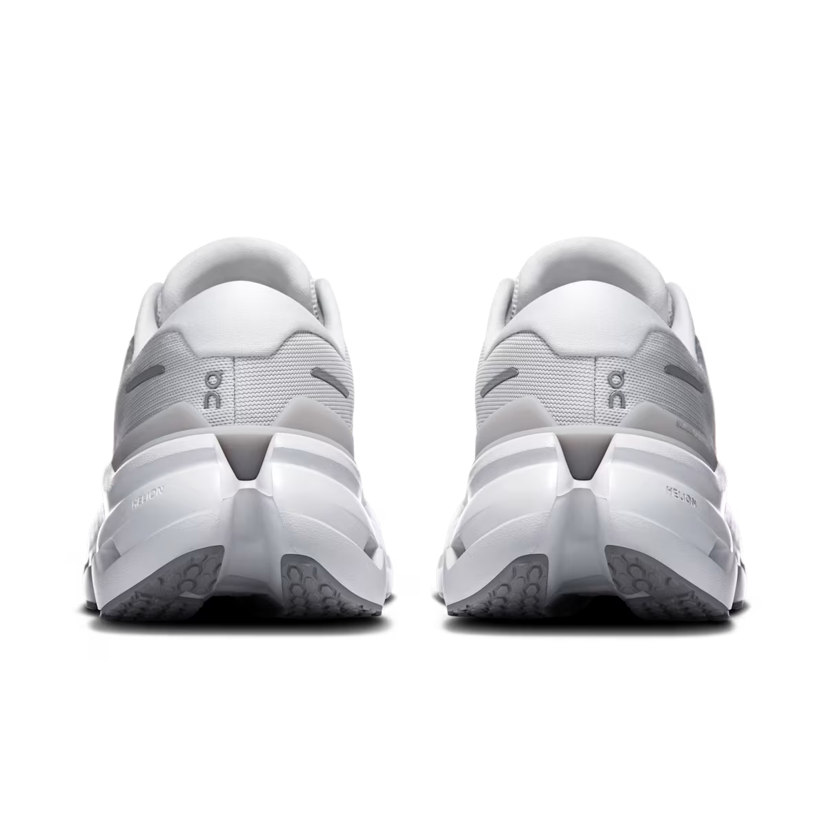 On Running Cloudrunner 3 'Frost Glacier'