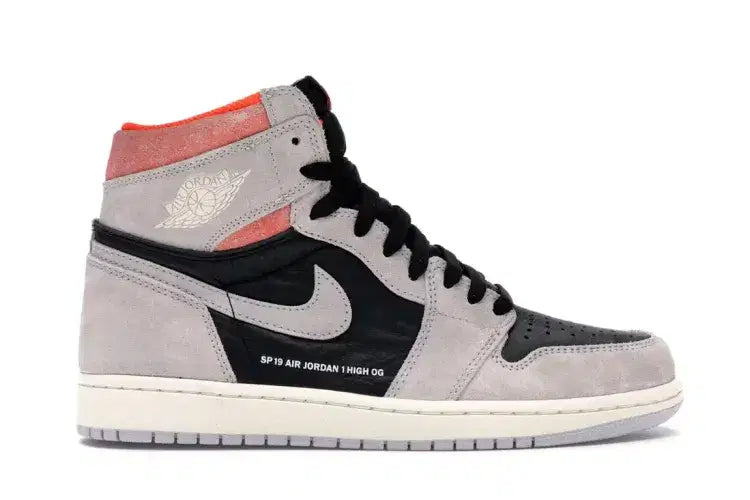 Air Jordan 1 Retro High 'Hyper Crimson'