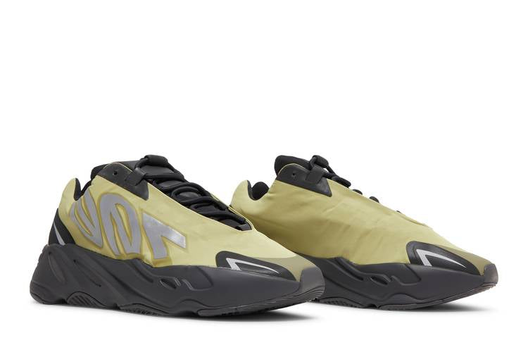 Yeezy Boost 700 MNVN 'Resin'