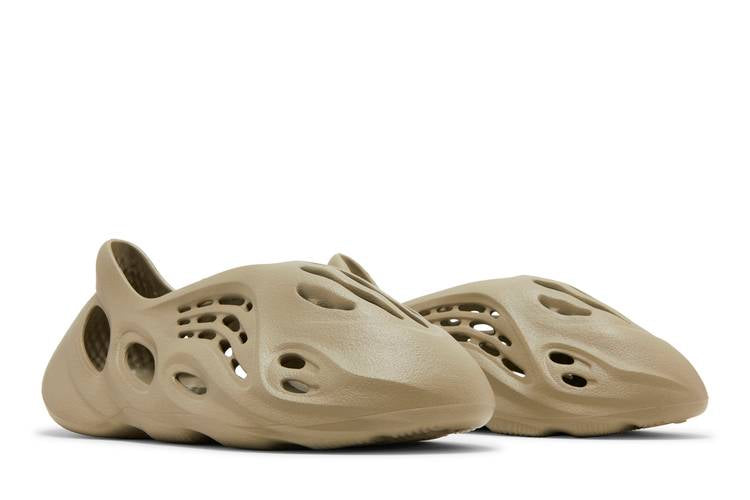Yeezy Foam Runner 'Stone Salt'