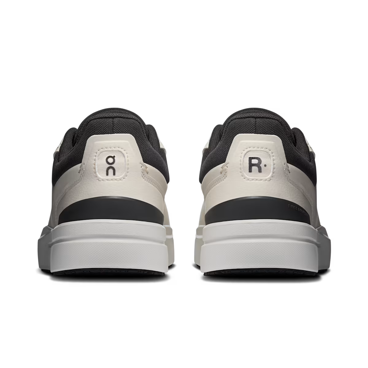 On Running The Roger Advantage 'Dew Black'