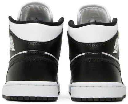 Air Jordan 1 Mid ‘Panda’