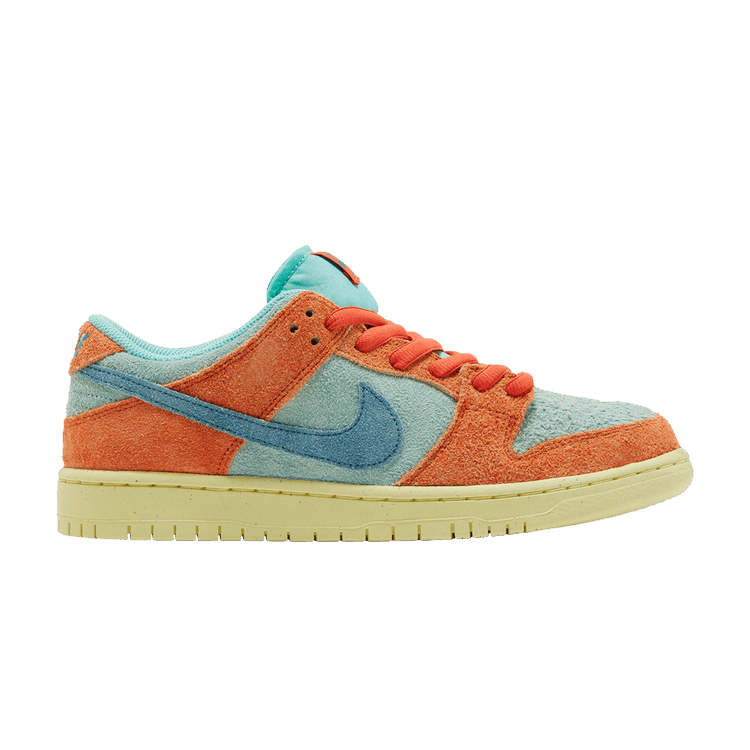 Nike SB Dunk Low 'Orange Emerald Rise'