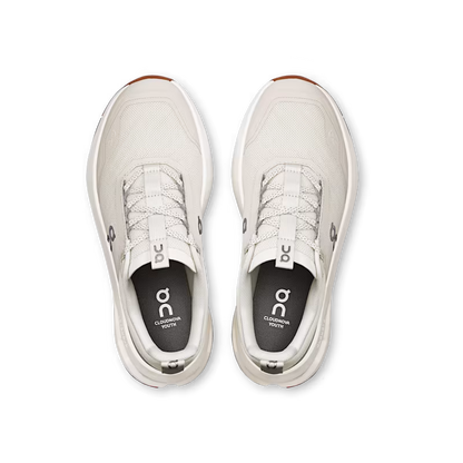 On Running Cloudnova Youth 'Ivory Apollo'