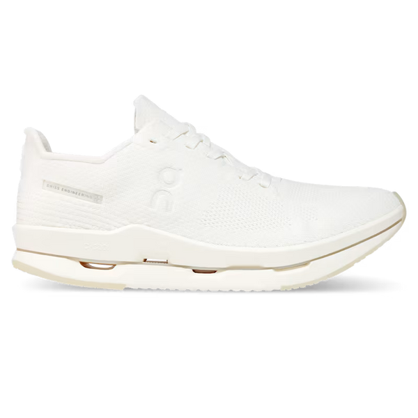 On Running Cloudneo 'Undyed' (M)