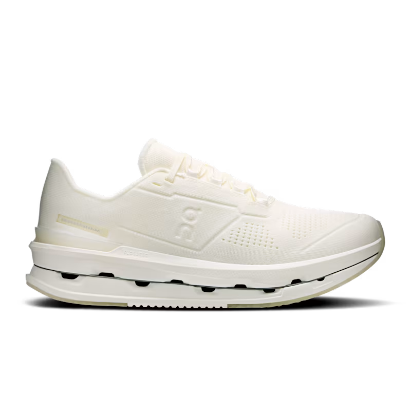 On Running Cloudrise Cyclon 1.1 'Undyed'
