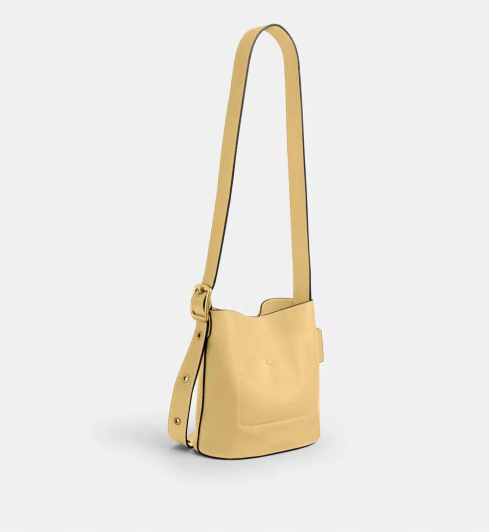 Coach Bleecker Bucket Bag 21 'Smooth Leather Brass Vanilla'
