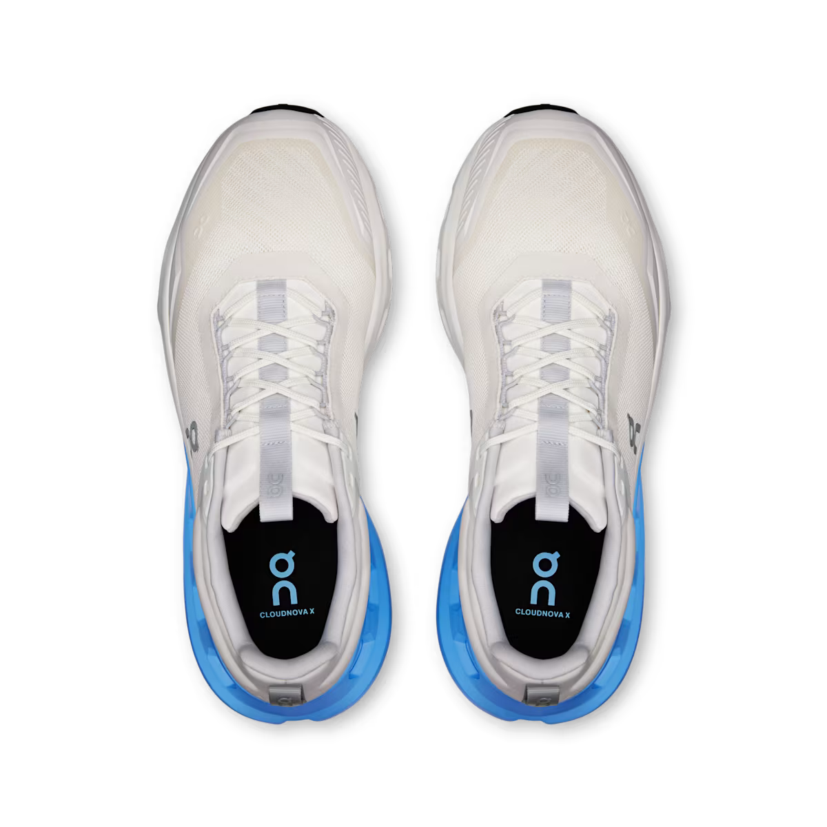 On Running Cloudnova X 'Ivory Gourami'