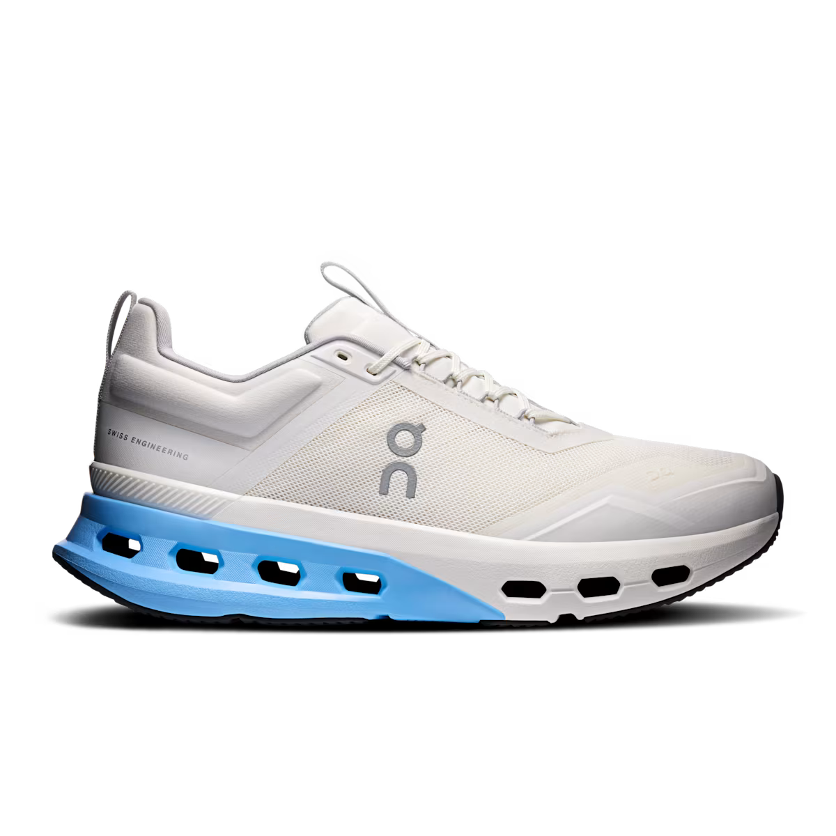 On Running Cloudnova X 'Ivory Gourami'