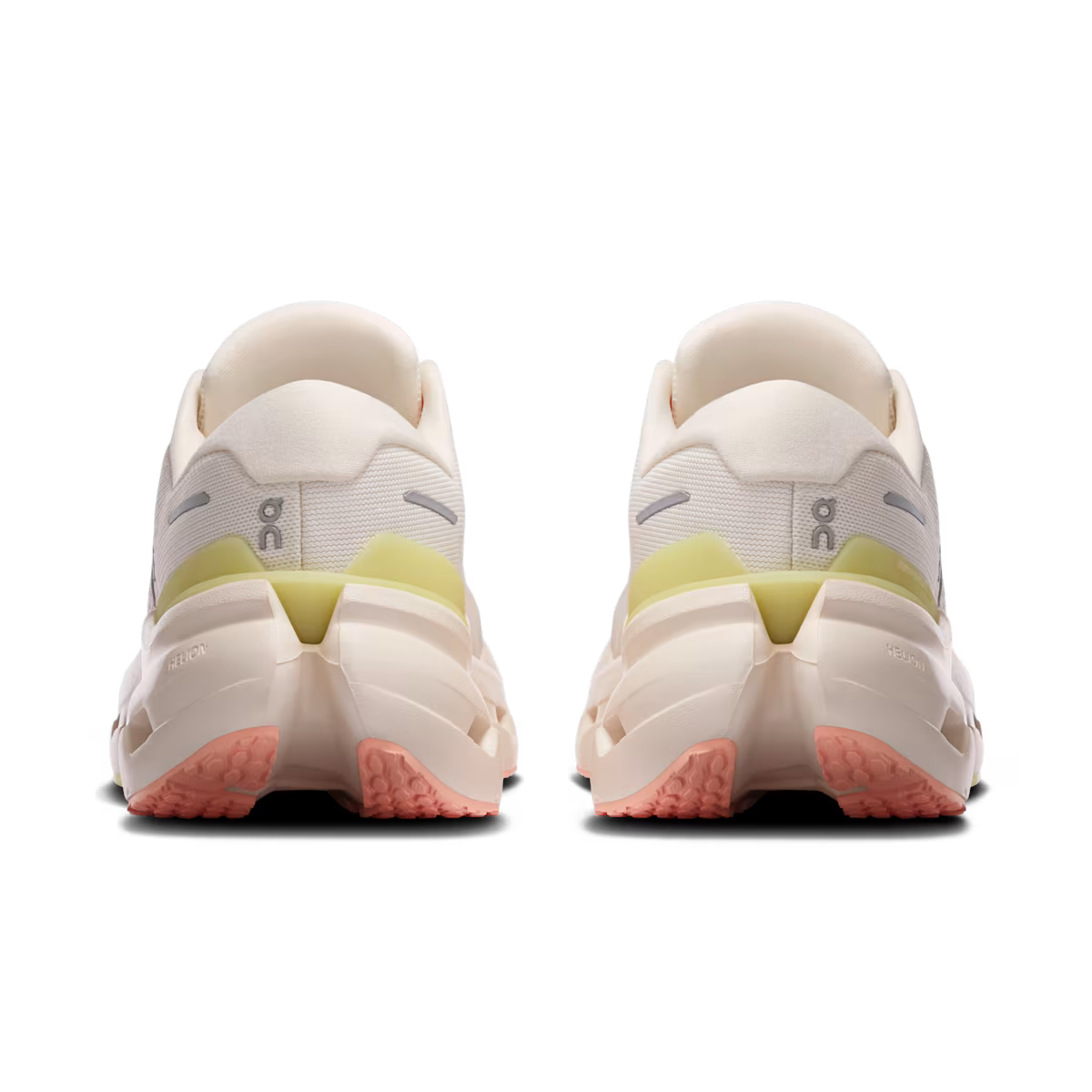 On Running Cloudrunner 3 'Ivory Dew'