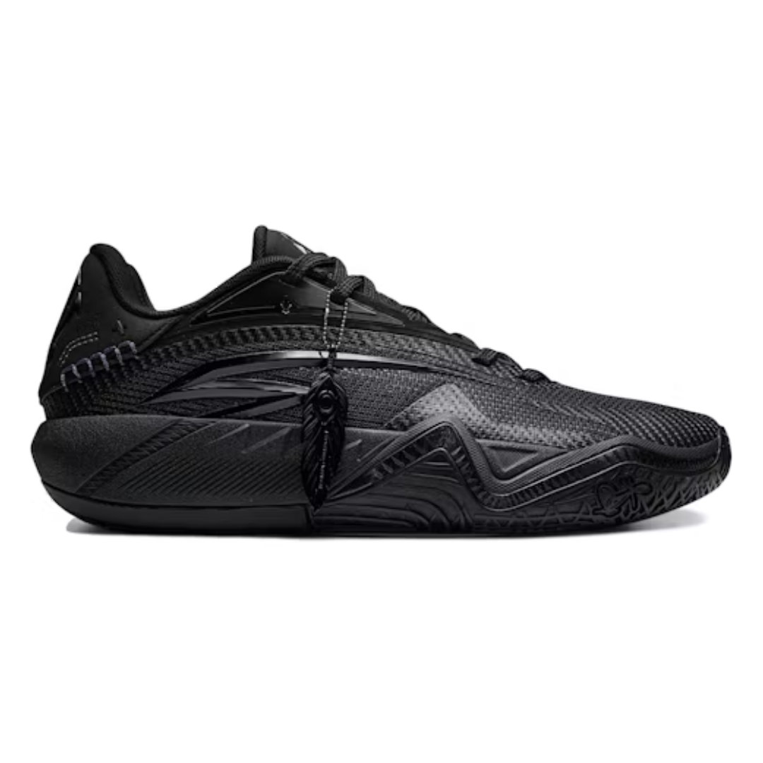 Anta kai 3 Triple black shadow work