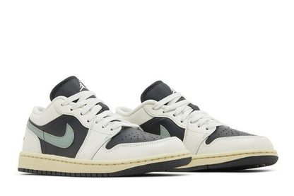 Jordan 1 Low 'Galactic Jade' (WMNS)