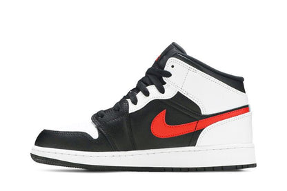 Air Jordan 1 Mid 'Chile Red'
