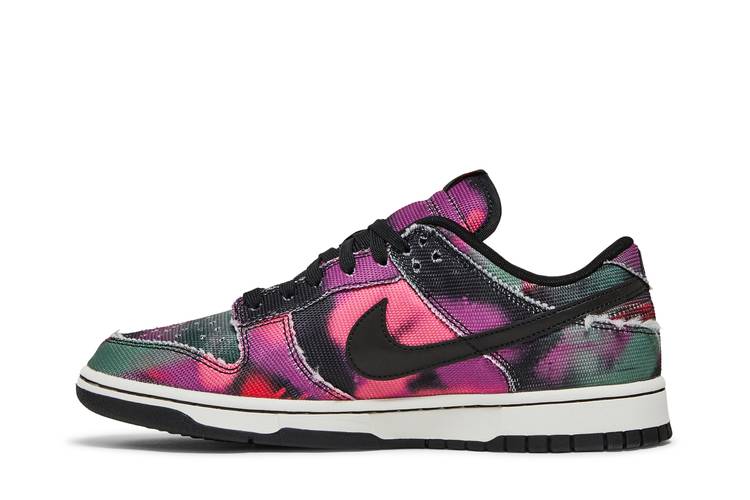 Dunk Low 'Graffiti'