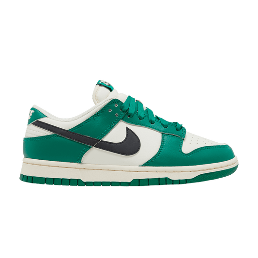 Nike Dunk Low SE 'Lottery Green'