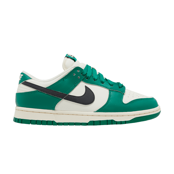 Nike Dunk Low SE 'Lottery Green'