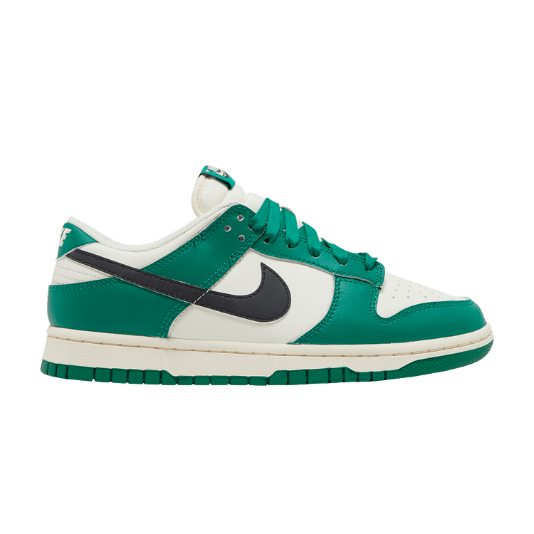 Nike Dunk Low SE 'Lottery Green'