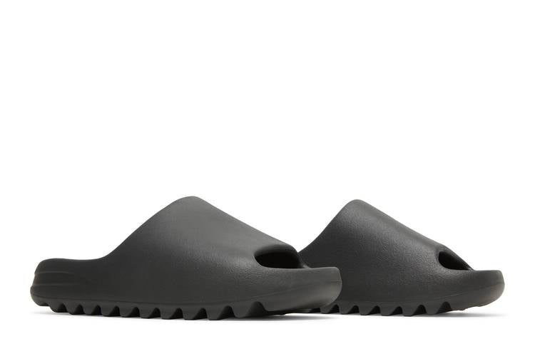 Yeezy Slides 'Onyx'